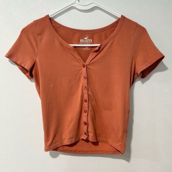Hollister baby tee - Picture 1 of 5